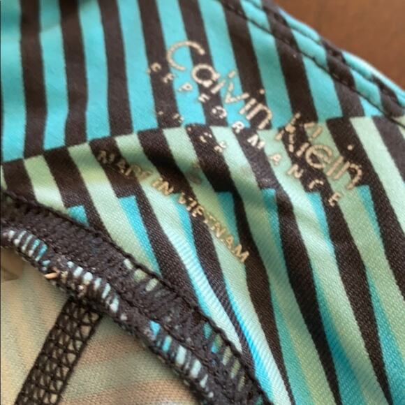 Calvin Klein women’s size L print activewear workout capri leggings - Picture 2 of 6